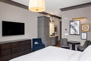 chslp-hi-res-studio-and-studio-deluxe-interior.jpg