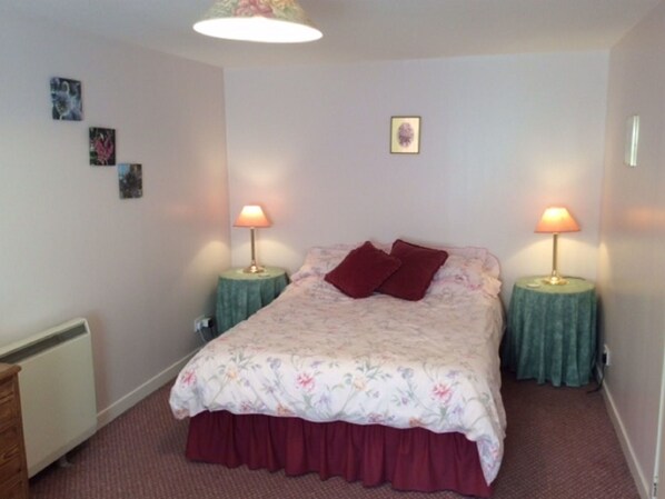 Furniture, Property, Comfort, Wood, Lighting, Interior Design, Lamp, Pillow, Bed Frame, Flooring