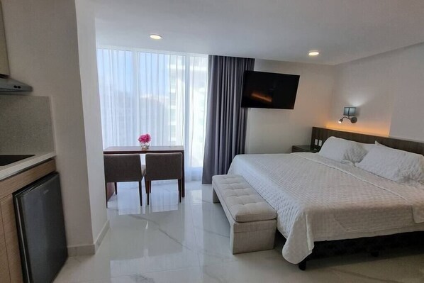 King size bed 