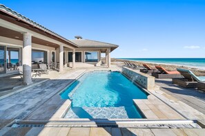 Sea Castle | Gulf Front Pool