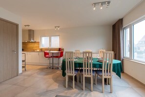 Dining table next to the kitchen