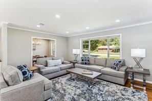 Comfortable living room set with room for the whole family