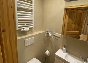Haus Sabine_Zimmer4_Duschbad
