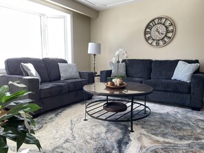 Living Room - Hammer Haus III