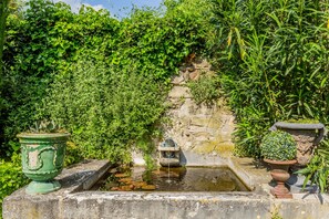 Beautiful house to rent with swimming pool in the heart of Provence at Lourmarin