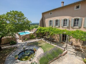 Rental in Villedieu swimming pool tennis court