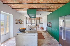 Quiet holidays near the Provençal Colorado in Viens