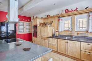 Vacances romantiques au coeur du petit Luberon à Ménerbes