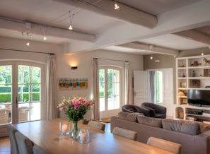 Romantic holidays in the heart of the Petit Luberon in Ménerbes