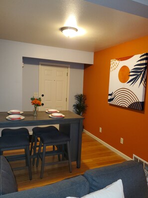 Cozy dining area with front door access !