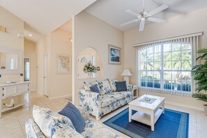 Living Room | Single-Story Home