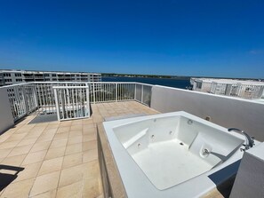 Hot tub on the roof