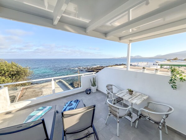 Burgao N5 studio seaview punta mujeres