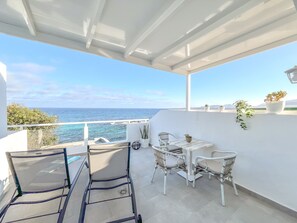 Burgao N5 studio seaview punta mujeres