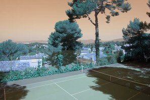 Sport court