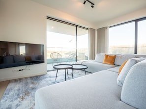 Couch, Möbel, Fenster, Komfort, Holz, Gebäude, Interior Design, Schatten, Wohnzimmer, Tabelle