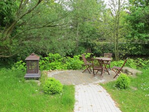 Plante, Vert, Table, Paysage Naturel, Arbre, Ombre, Herbe, Suppression Des Plantes Ligneuses, Chalet, Couverture De Sol