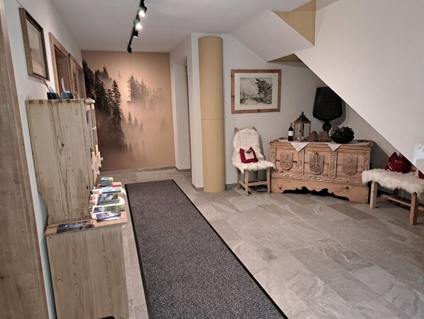 Bilderrahmen, Gebäude, Holz, Flooring, Interior Design, Fussboden, Haus, Halle, Tür, Komfort