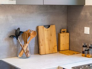 Cabinetry, Holz, Fussboden, Haus, Flooring, Holzbeize, Hartholz, Gebäude, Sperrholz, Zimmer