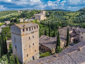 Ciel, Nuage, Bâtiment, Fenêtre, Plante, Arbre, Maison, Paysage, Immobilier, Façade