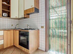 Cabinetry, Sink, Tap, Countertop, Building, Plumbing Fixture, Wood, Interior Design, House, Kitchen