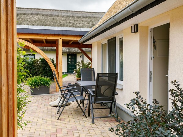 Plant, Property, Furniture, Building, Window, Shade, Chair, Wood, Interior Design, Outdoor Furniture