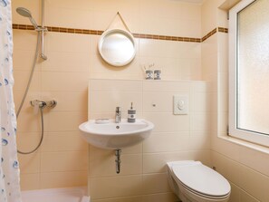 Bathroom Sink, Plumbing Fixture, Property, Sink, Tap, White, Bathroom, Purple, Interior Design, Building