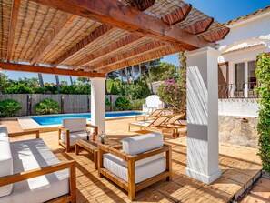 Holz, Flooring, Fussboden, Möbel, Resort, Zuhause, Schwimmbad, Eco Hotel, Gartenmöbel, Stuhl