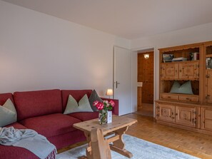 Couch, Möbel, Cabinetry, Tabelle, Holz, Wohnzimmer, Interior Design, Flooring, Komfort, Fussboden