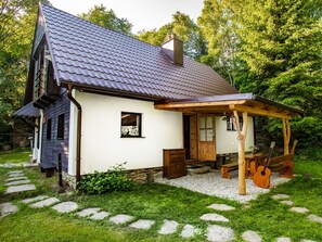 Plante, Bâtiment, Propriété, Fenêtre, Arbre, Maison, Bois, Lot Terre, Herbe, Porte