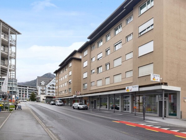 Bâtiment, Fenêtre, Zone Urbaine, Ville, Appartement, Zone Résidentielle, Quartier, Design Urbain, Condominium, Zone Métropolitaine