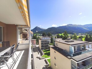 Himmel, Gebäude, Die Architektur, Interior Design, Eigentumswohnung, Urban Design, Baum, Holz, Berg, Wohngebiet