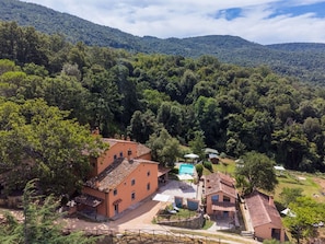 Nuage, Ciel, Plante, Communauté Des Plantes, Bâtiment, Montagne, Paysage Naturel, Arbre, Végétation, Maison