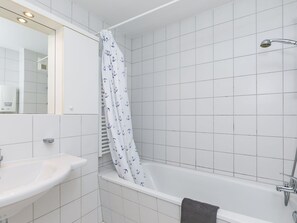 Luminaire Plomberie, Propriété, Baignoire, Robinet, Tete De Douche, Salle De Bains, Miroir, Évier, Noir, Douche
