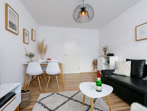 Möbel, Tabelle, Eigentum, Bilderrahmen, Pflanze, Weiss, Couch, Interior Design, Orange, Gelb