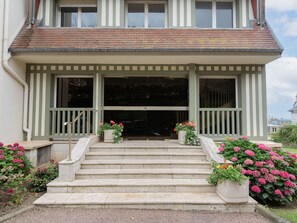 Flower, Plant, Building, Window, Stairs, Porch, Door, House, Sky, Residential Area