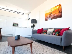 Table, Property, Furniture, Picture Frame, Couch, Comfort, Wood, Interior Design, Living Room, Flooring