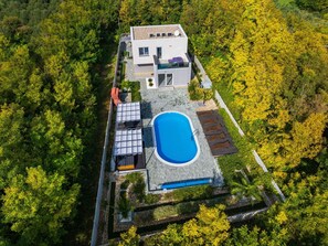 Jour, Plante, Bâtiment, Botanique, Arbre, Jaune, Végétation, Design Urbain, Herbe, Paysage