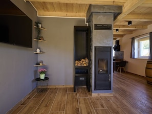 Property, Wood, Interior Design, Hall, Flooring, Window, Laminate Flooring, Floor, Cabinetry, Kitchen