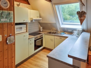 Cabinetry, Kitchen Sink, Sink, Countertop, Property, Kitchen, Window, Tap, Wood, Kitchen Stove
