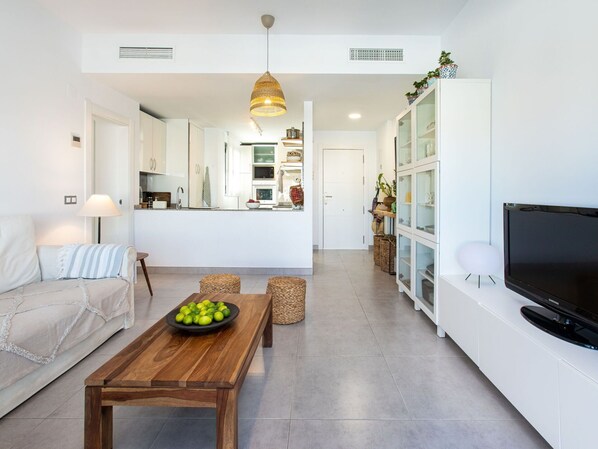 Table, Furniture, Couch, Building, Cabinetry, Wood, Interior Design, Houseplant, Floor, Shelving