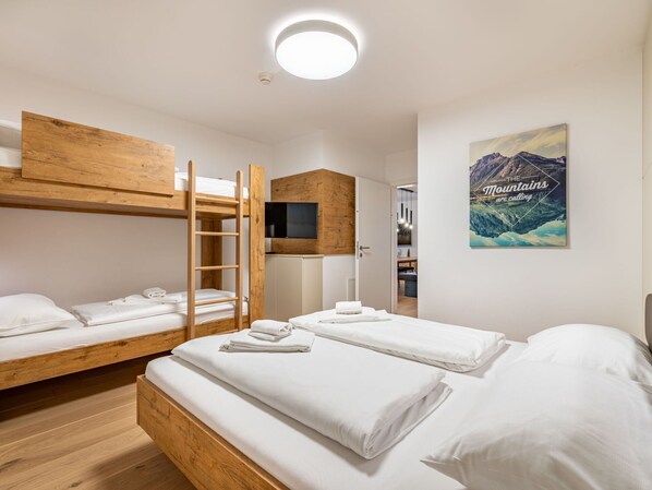 Eigentum, Möbel, Gebäude, Komfort, Holz, Interior Design, Haus, Flooring, Bettrahmen, Fussboden