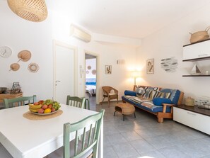 Tabelle, Möbel, Bilderrahmen, Dekoration, Beleuchtung, Orange, Interior Design, Gebäude, Holz, Wohnzimmer