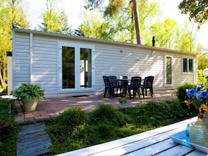 Plante, Propriété, Bâtiment, Fenêtre, Jaune, Ombre, Arbre, Bois, Lot Terre, Porte