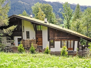 Pflanze, Eigentum, Gebäude, Pflanzengemeinschaft, Fenster, Baum, Botanik, Grün, Natur, Blatt