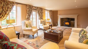 Drawing Room, Ashworth House, Bolthole Retreats