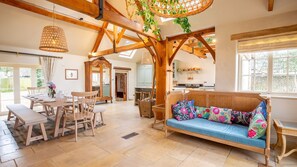 Open Plan Kitchen/Dining Room, Ashworth House, Bolthole Retreats