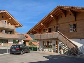 Rad, Himmel, Gebäude, Fenster, Auto, Fahrzeug, Haus, Holz, Pflanze