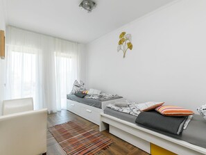 Furniture, Property, Window, Building, Comfort, Wood, Interior Design, Floor, Living Room
