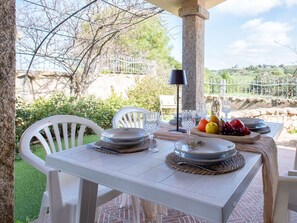 Furniture, Chair, Table, Kitchen & Dining Room Table, Tableware, Outdoor Table, Outdoor Furniture, Dining Room, Tablecloth, Restaurant